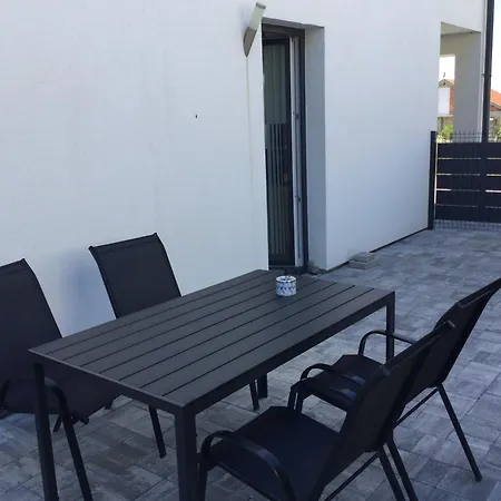 Appartements Vir Apartment *
